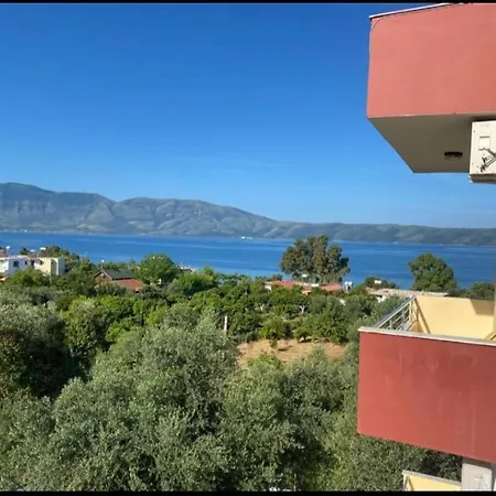 Dini בית הארחה