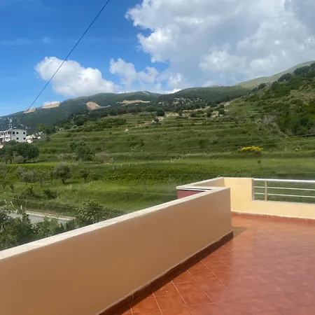 Dini Casa de hóspedes 3*