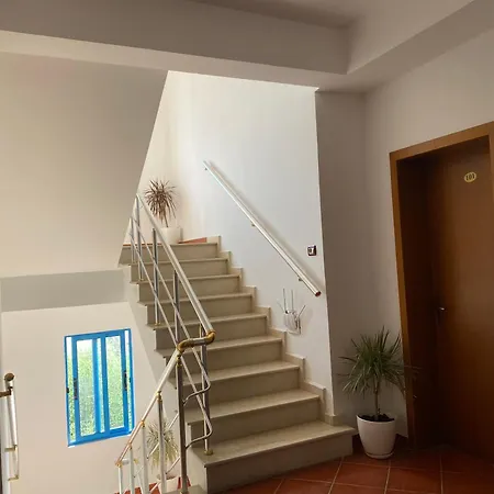 Dini 3* Radhimë