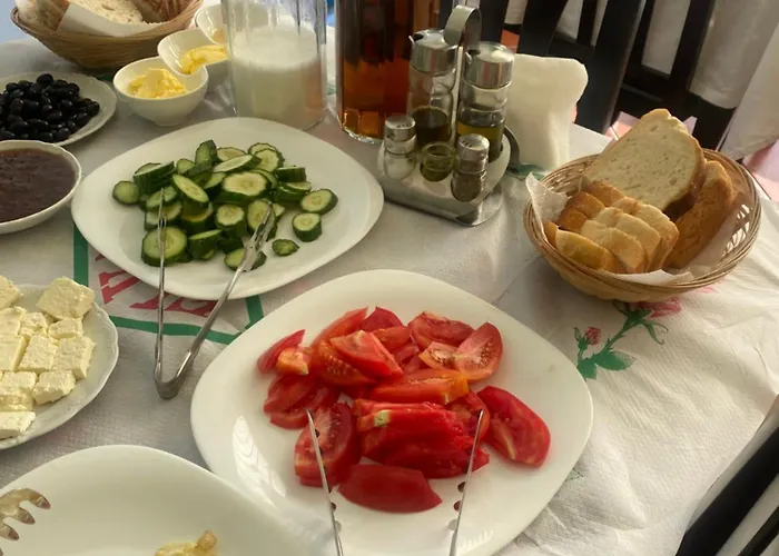 بيت ضيافة Dini Radhimë