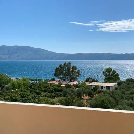 Dini 게스트하우스