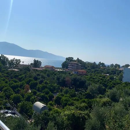 Pensionat Dini Radhimë